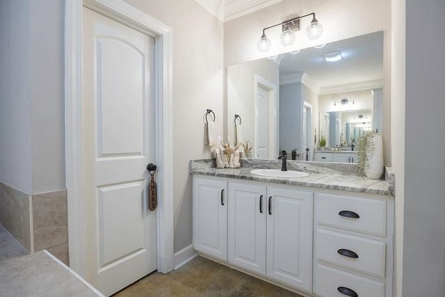 4001 Briarwood Road, Lake Charles, LA 70605