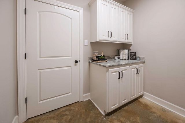 4001 Briarwood Road, Lake Charles, LA 70605