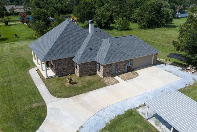 4001 Briarwood Road, Lake Charles, LA 70605