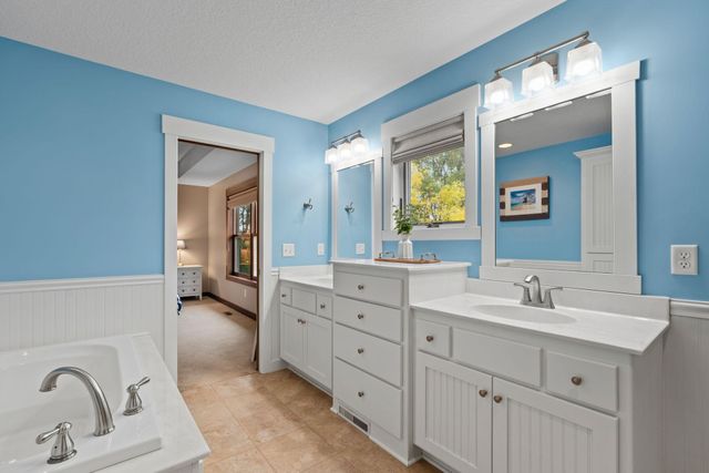 17550 73rd Avenue N, Maple Grove, MN 55311