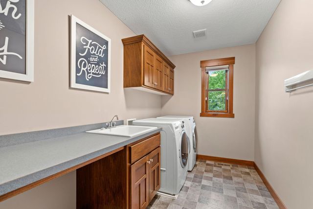 17550 73rd Avenue N, Maple Grove, MN 55311
