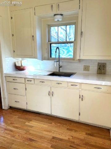 615 E Washington Street, Colorado Springs, CO 80907