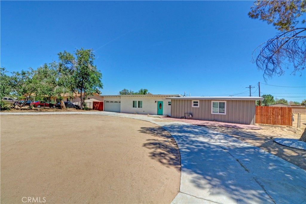 Image 2 of property listing at 20578 Nisqually, Apple Valley, CA 92308