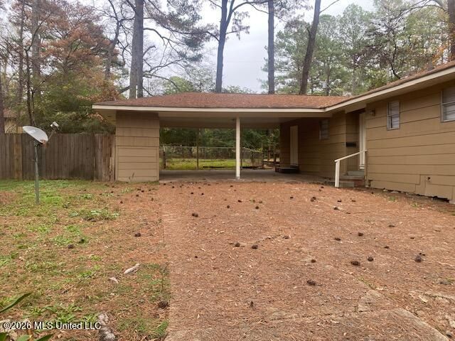 1910 Catalina Drive, Jackson, MS 39204