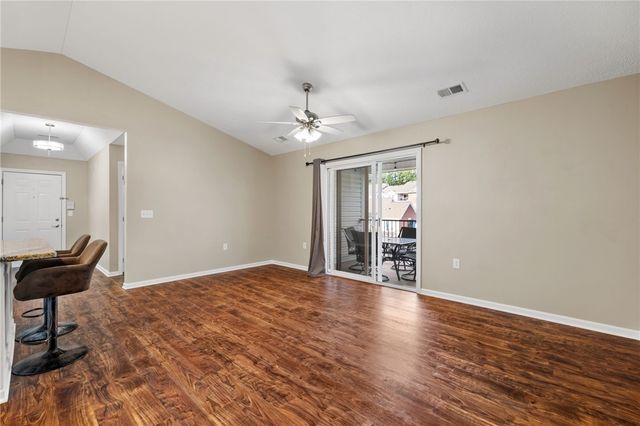 750 Hidden Ridge Ct 301, South Park, PA 15129