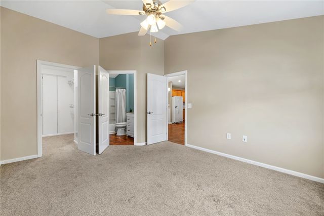 750 Hidden Ridge Ct 301, South Park, PA 15129