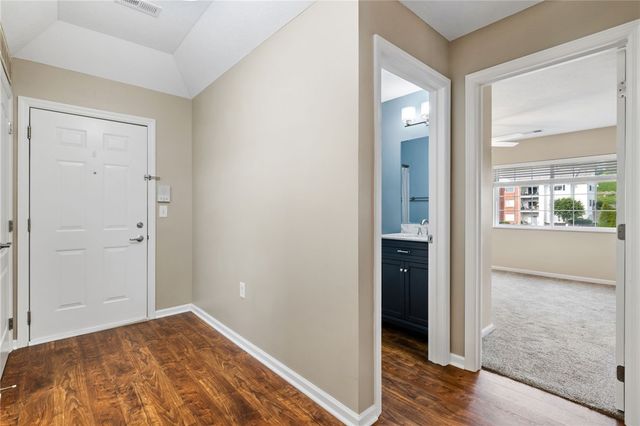 750 Hidden Ridge Ct 301, South Park, PA 15129