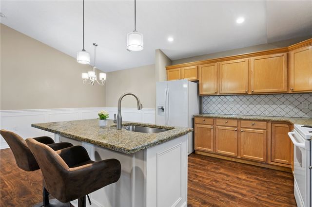 750 Hidden Ridge Ct 301, South Park, PA 15129