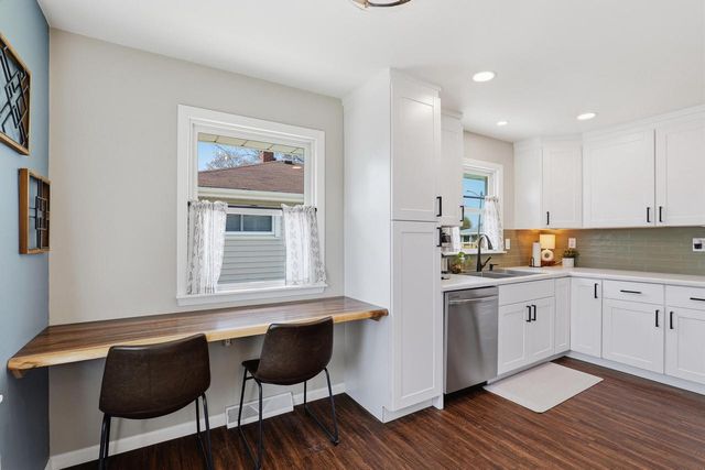 2725 S 11th STREET, Sheboygan, WI 53081