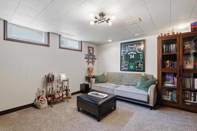 2725 S 11th STREET, Sheboygan, WI 53081