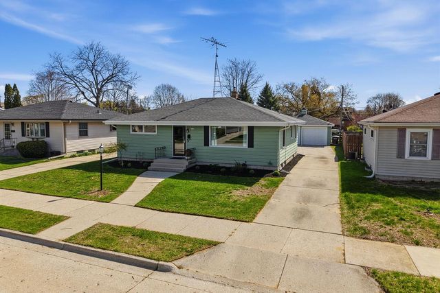 2725 S 11th STREET, Sheboygan, WI 53081