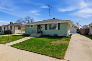 2725 S 11th STREET, Sheboygan, WI 53081