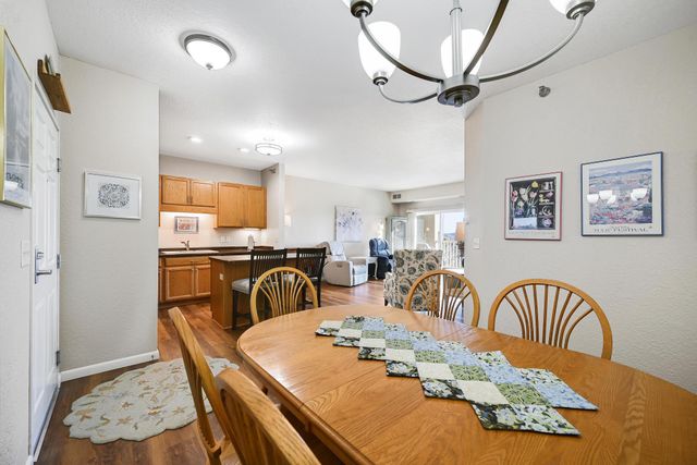 1331 Lake Drive W A213, Chanhassen, MN 55317