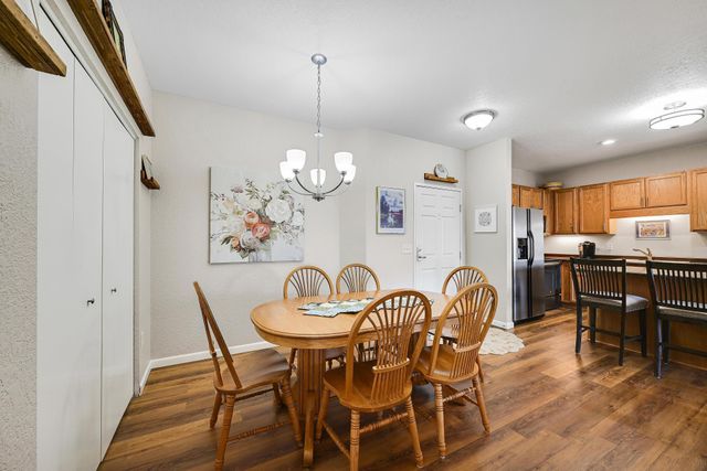 1331 Lake Drive W A213, Chanhassen, MN 55317