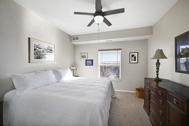 1331 Lake Drive W A213, Chanhassen, MN 55317