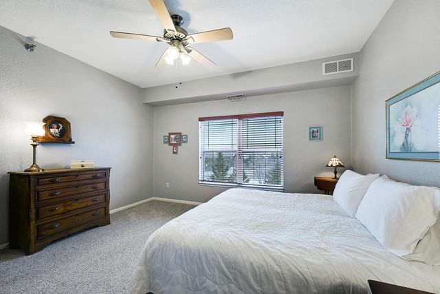 1331 Lake Drive W A213, Chanhassen, MN 55317