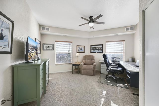 1331 Lake Drive W A213, Chanhassen, MN 55317