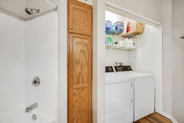 1331 Lake Drive W A213, Chanhassen, MN 55317