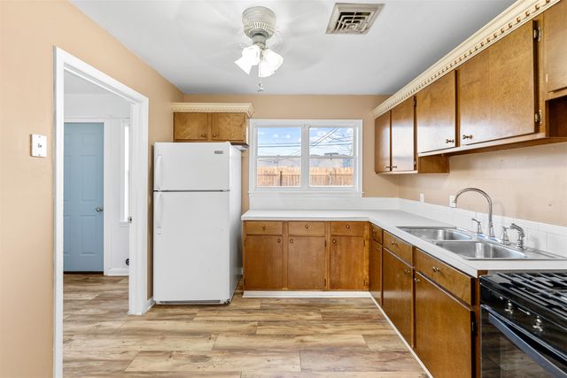 767 Osage Ave, Salina, KS 67401