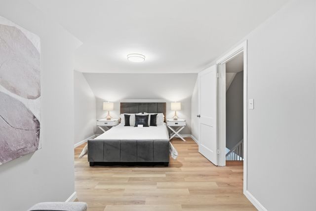 28 Mulberry Ln, Ashland, MA 01721