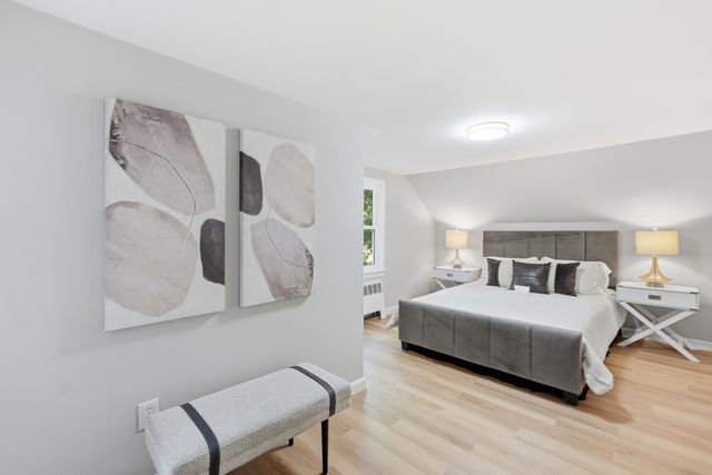 28 Mulberry Ln, Ashland, MA 01721