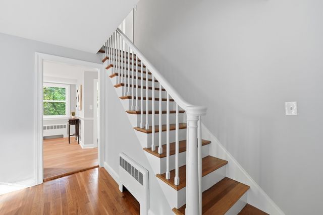 28 Mulberry Ln, Ashland, MA 01721