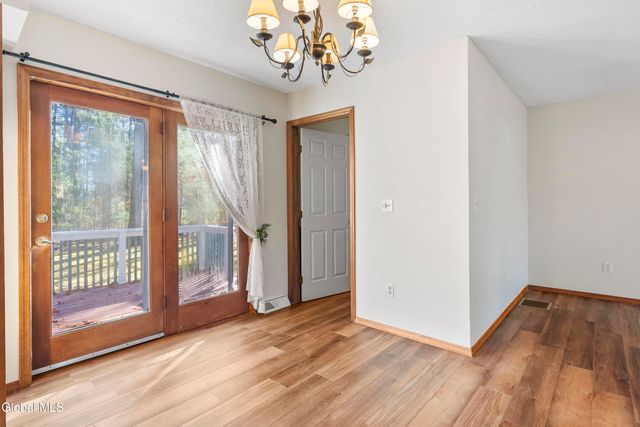 13 Mohawk Trail, Queensbury, NY 12804