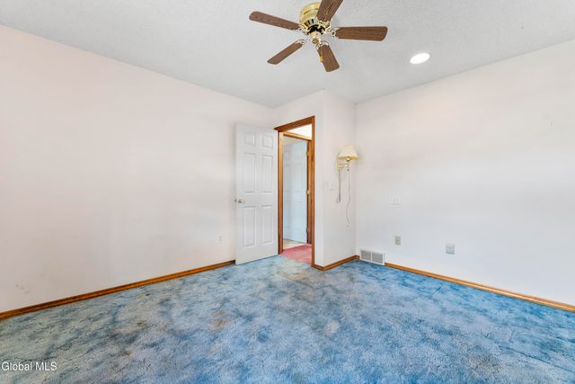 13 Mohawk Trail, Queensbury, NY 12804