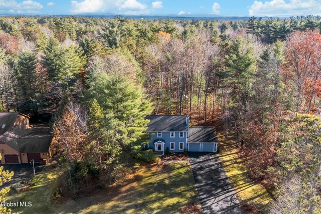 13 Mohawk Trail, Queensbury, NY 12804