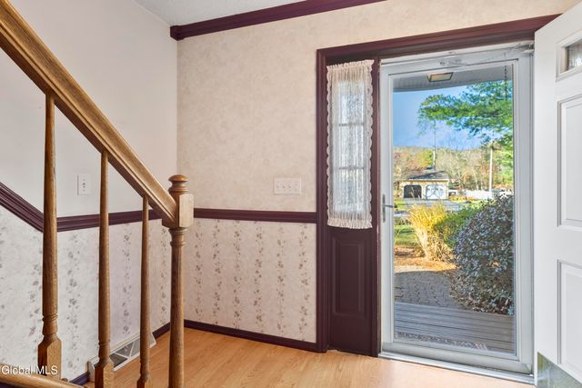 13 Mohawk Trail, Queensbury, NY 12804