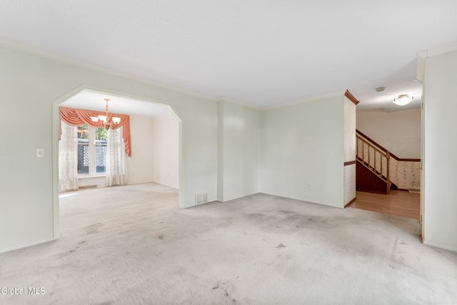 13 Mohawk Trail, Queensbury, NY 12804