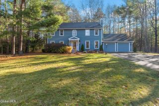 13 Mohawk Trail, Queensbury, NY 12804