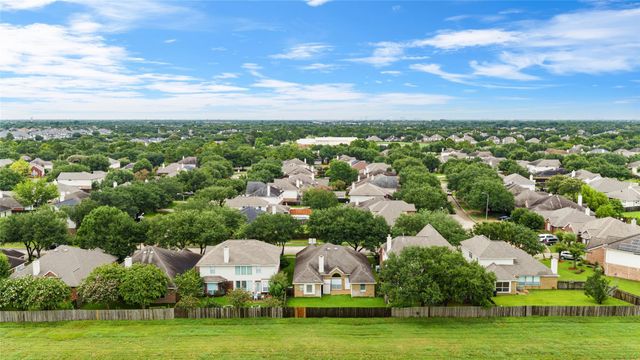 14911 Moss Bridge Lane, Sugar Land, TX 77498