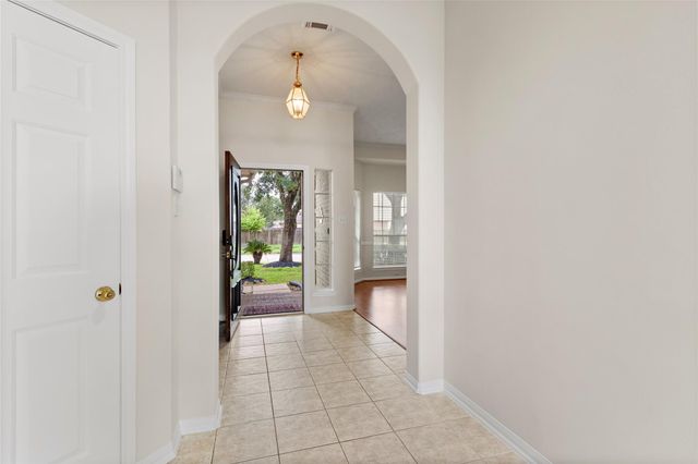 14911 Moss Bridge Lane, Sugar Land, TX 77498