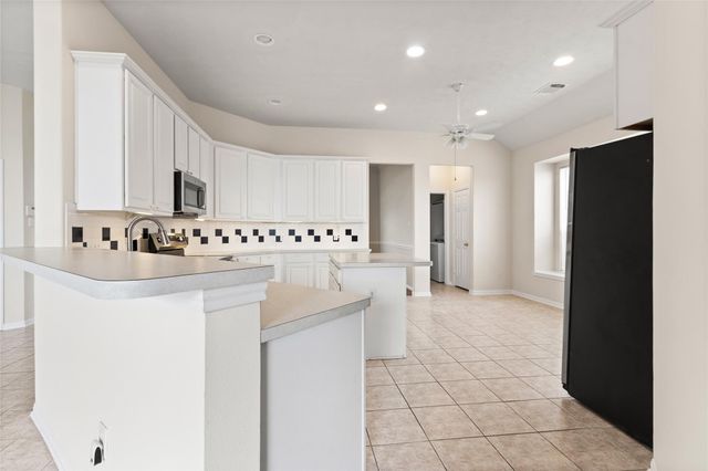 14911 Moss Bridge Lane, Sugar Land, TX 77498