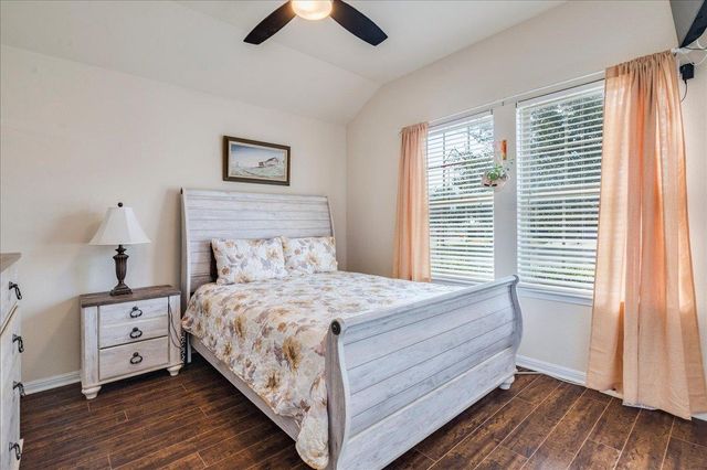 172 Mistflower LN, Kyle, TX 78640