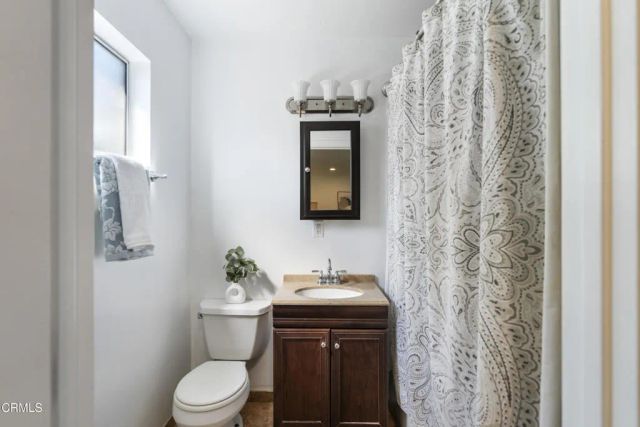 12550 Cantara Street, Los Angeles, CA 91605