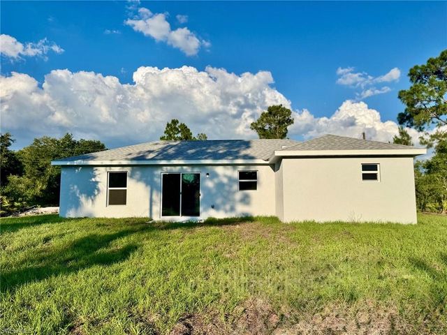 807 Monroe AVE, Lehigh Acres, FL 33972