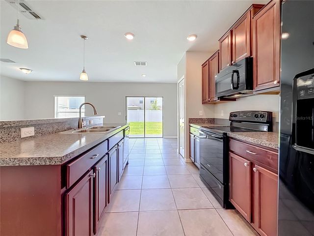 7405 EVENING PRIMROSE COURT, Tampa, FL 33619