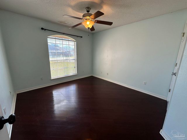 8096 Castle Pointe Way, Pensacola, FL 32506