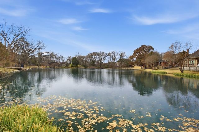 5204 Yacht Club Drive, Rockwall, TX 75032