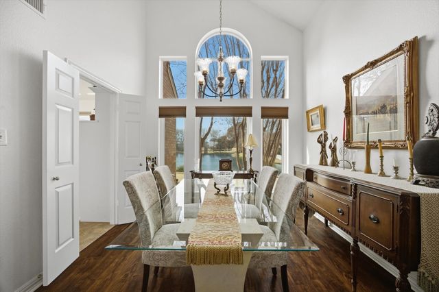 5204 Yacht Club Drive, Rockwall, TX 75032