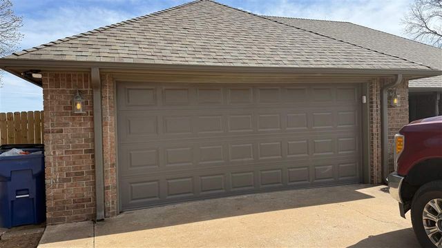 1708 Wilshire Dr, Duncan, OK 73533