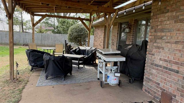 1708 Wilshire Dr, Duncan, OK 73533