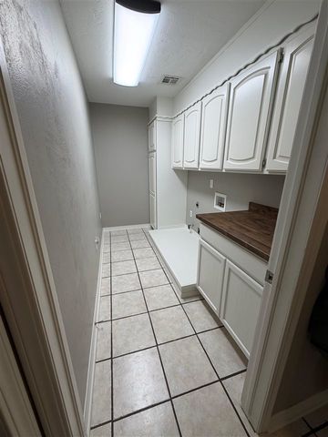 1708 Wilshire Dr, Duncan, OK 73533