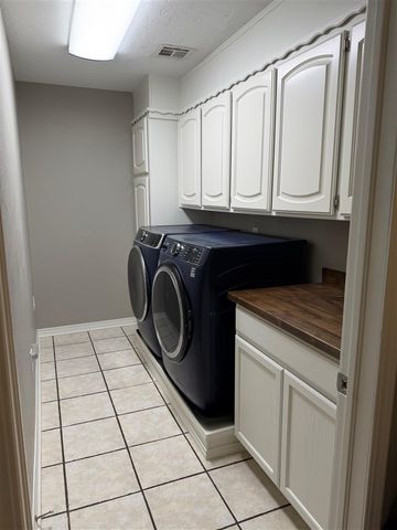 1708 Wilshire Dr, Duncan, OK 73533