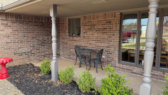 1708 Wilshire Dr, Duncan, OK 73533