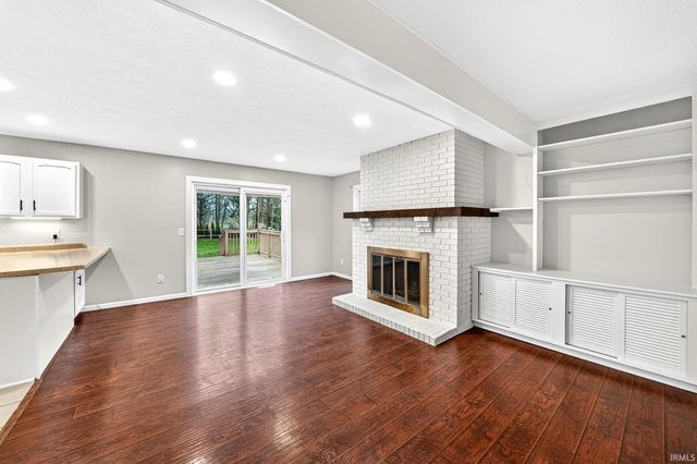 50976 Pine Ridge Drive, Granger, IN 46530