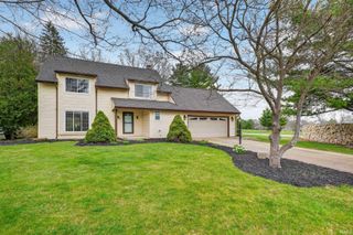50976 Pine Ridge Drive, Granger, IN 46530