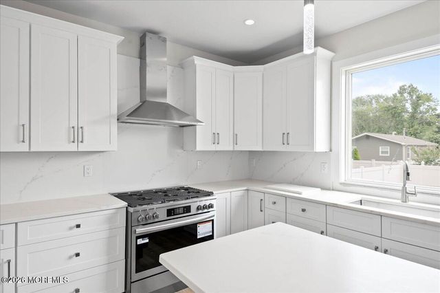 557 Lillie Road, Toms River, NJ 08753